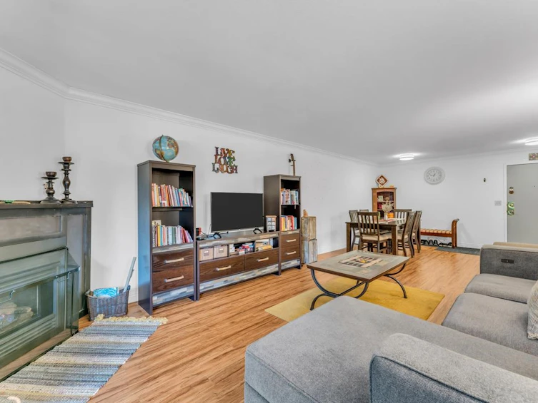 102-9682 134 Street, Surrey, BC, V3T 5L6 - 3