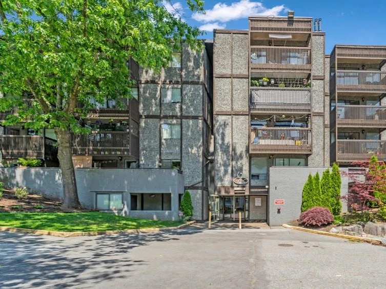 102-9682 134 Street, Surrey, BC, V3T 5L6