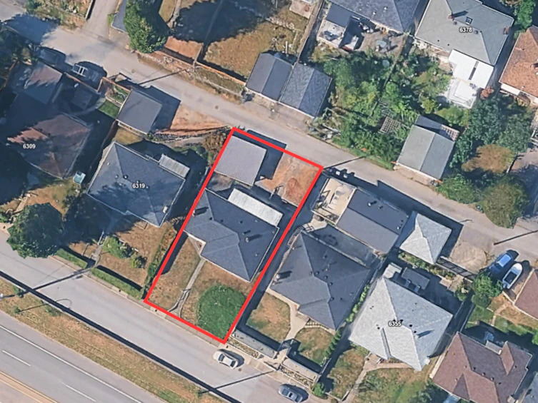6331 Lougheed Highway, Burnaby, BC, V5B 3A1 - 4