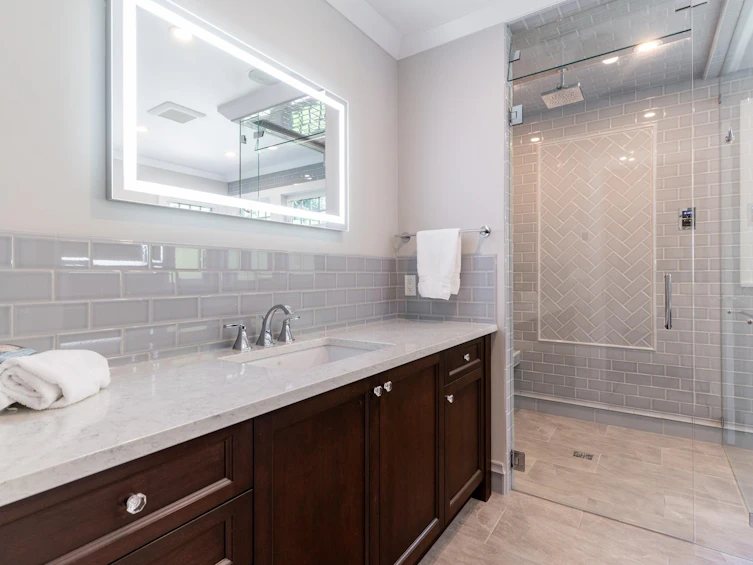12677 24 Avenue, Surrey, BC, V4A 2E7 - 20