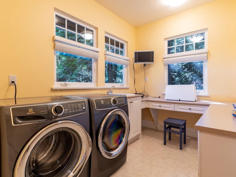 12677 24 Avenue, Surrey, BC, V4A 2E7 - 17