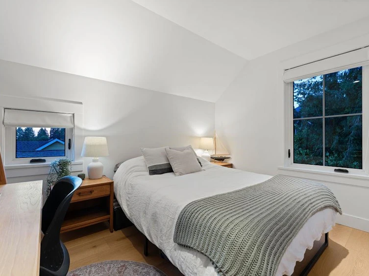 230 E 28 Street, North Vancouver, BC, V7N 1C2 - 30