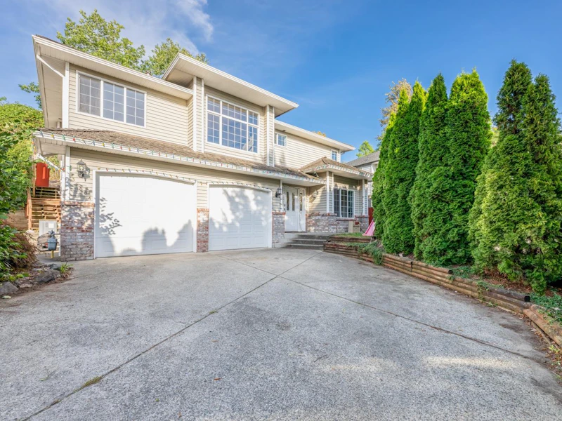 35624 Dina Place, Abbotsford BC V3G 1L7