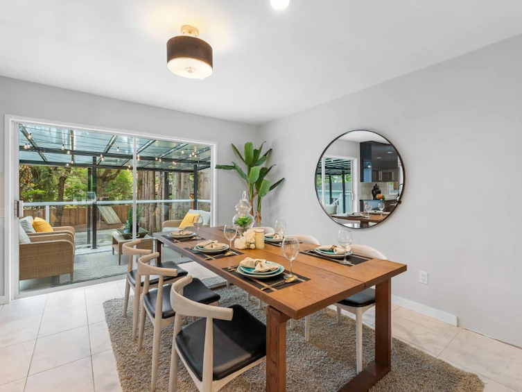 5670 Kullahun Drive, Vancouver, BC, V6N 2E5 - 3