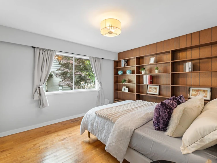 5670 Kullahun Drive, Vancouver, BC, V6N 2E5 - 12