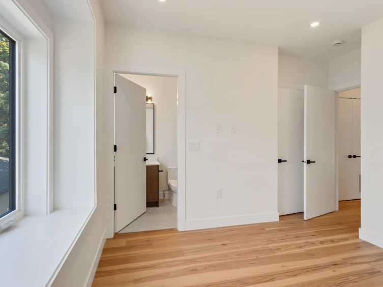 2837 W 31st Avenue, Vancouver, BC, V6L 2A3 - 18