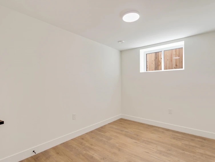 2837 W 31st Avenue, Vancouver, BC, V6L 2A3 - 27