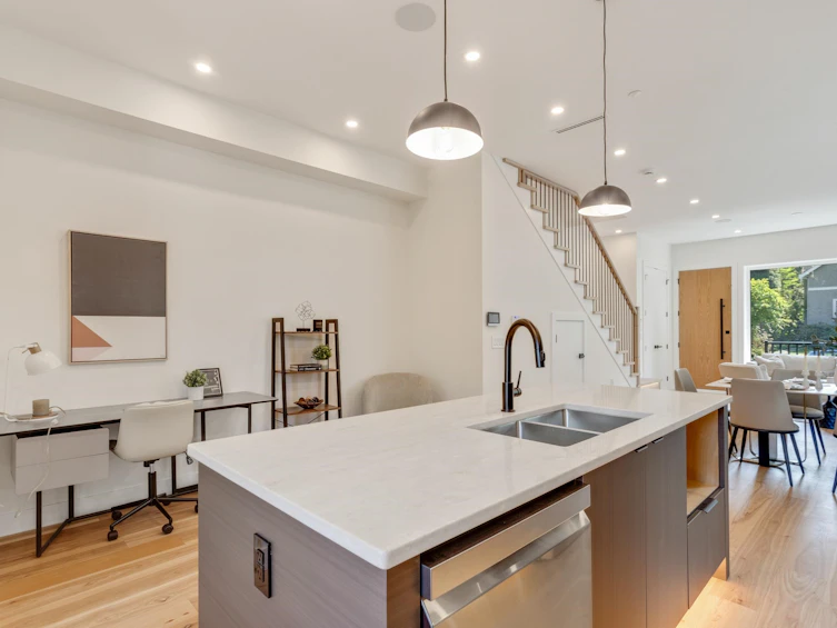 2837 W 31st Avenue, Vancouver, BC, V6L 2A3 - 9