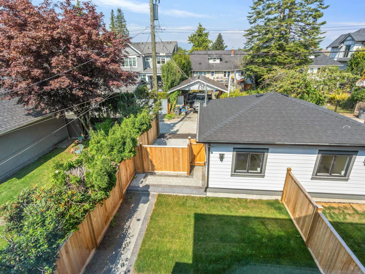 2837 W 31st Avenue, Vancouver, BC, V6L 2A3 - 29