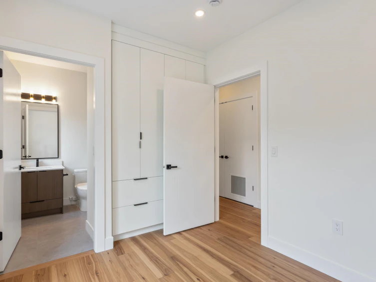 2837 W 31st Avenue, Vancouver, BC, V6L 2A3 - 15