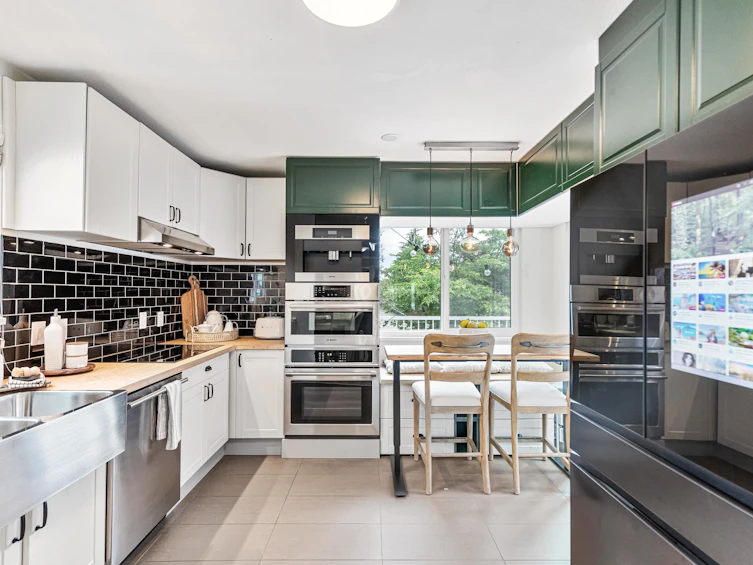 2860 Banbury Avenue, Coquitlam, BC, V3B 5H2 - 9