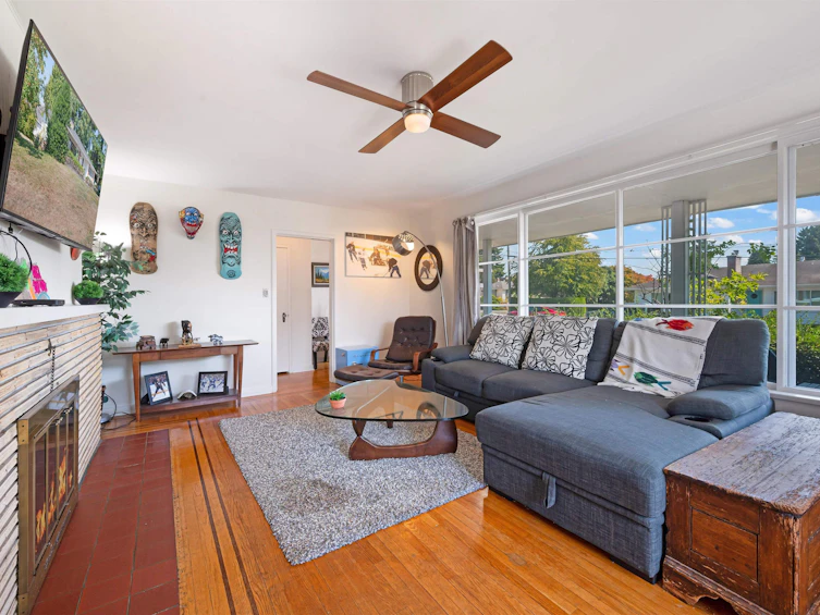 1129 Dolphin Avenue, Surrey, BC, V4B 4G6 - 11