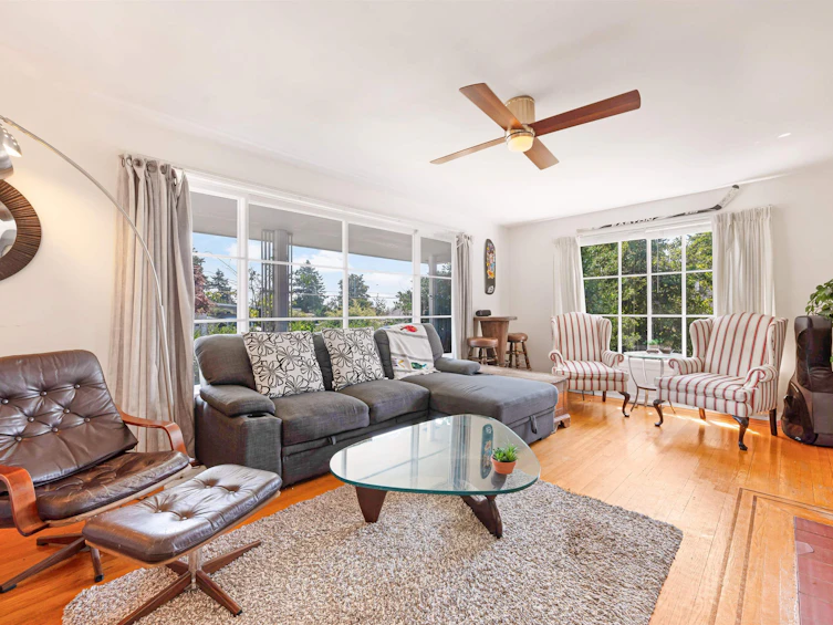 1129 Dolphin Avenue, Surrey, BC, V4B 4G6 - 9