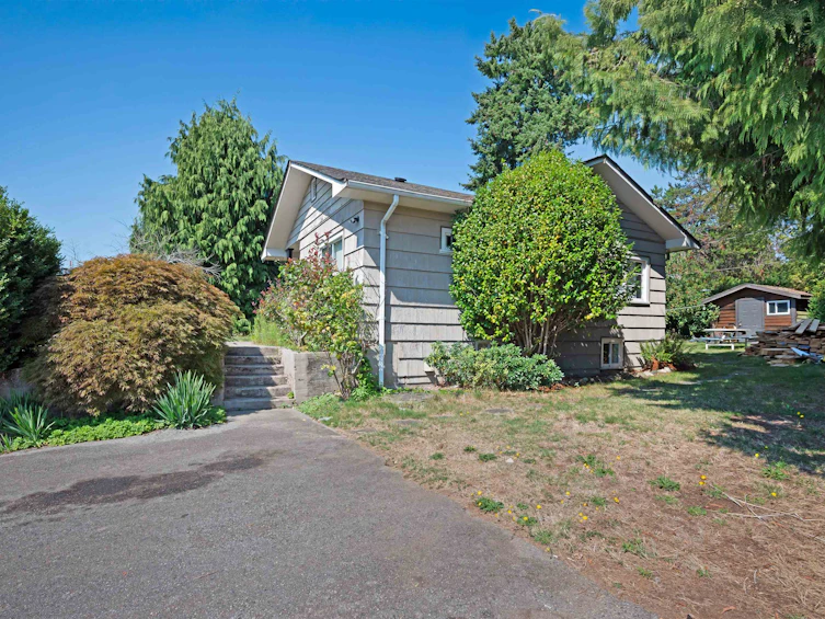15404 Semiahmoo Avenue, Surrey, BC, V4B 1T5 - 6