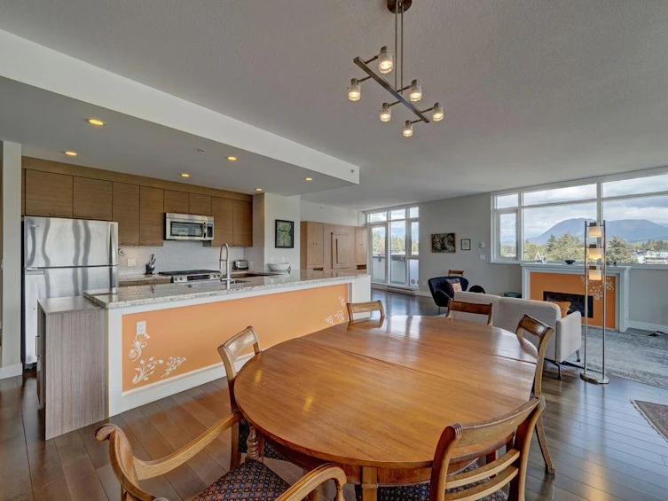605-5665 Teredo Street, Sechelt, BC, V7Z 0J2 - 4