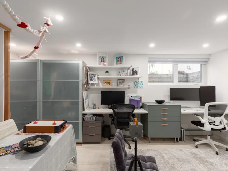 3812 Garden Grove Drive, Burnaby, BC, V5G 4A7 - 24
