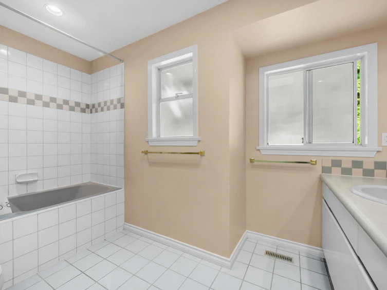 3945 Braemar Place, North Vancouver, BC, V7N 4M8 - 26