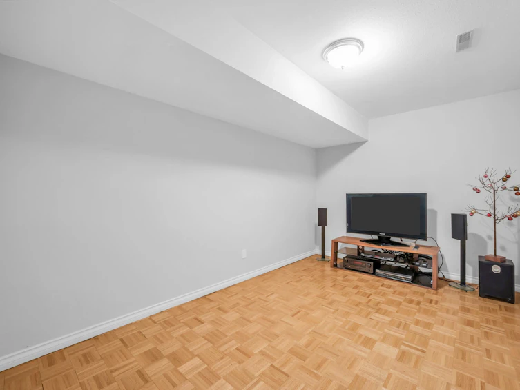 3945 Braemar Place, North Vancouver, BC, V7N 4M8 - 32