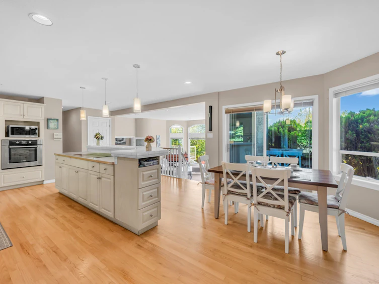 3945 Braemar Place, North Vancouver, BC, V7N 4M8 - 12