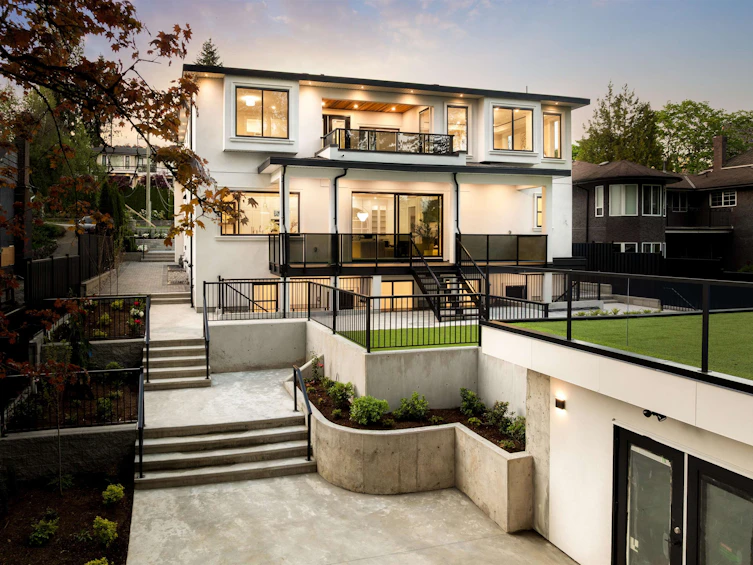 8316 Government Road, Burnaby, BC, V5A 2E3 - 36