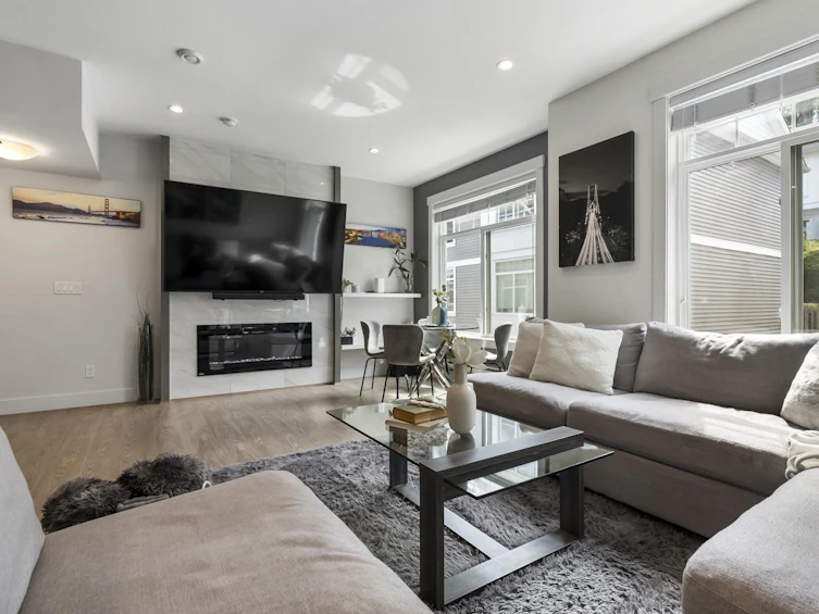 10-11267 133 Street, Surrey, BC, V3R 0E3 - 2