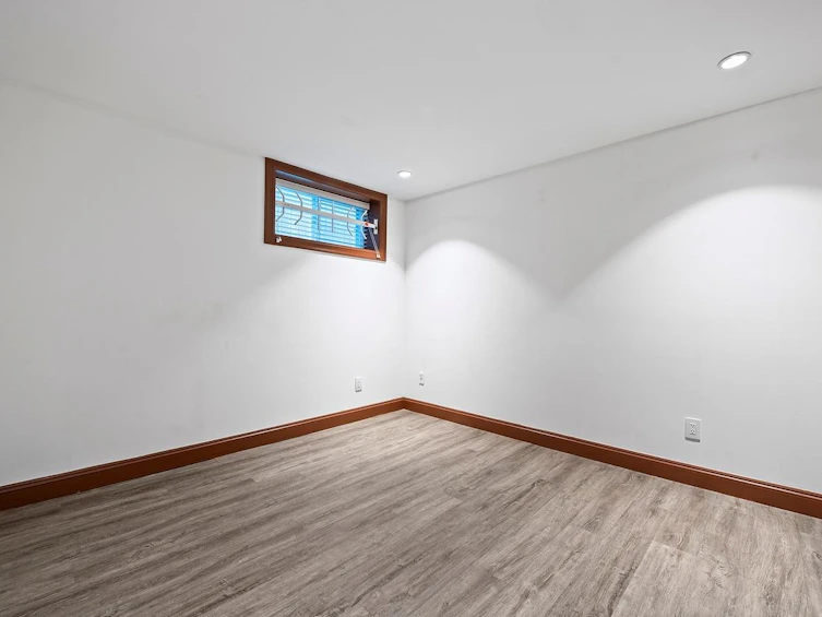 3941 W 19th Avenue, Vancouver, BC, V6S 1C9 - 33
