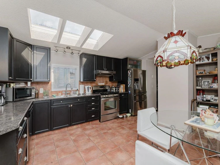 83-1413 Sunshine Coast Highway, Gibsons, BC, V0N 1V5 - 4