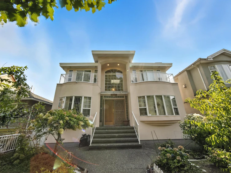 2228 E 40th Avenue, Vancouver, BC, V5P 1J5