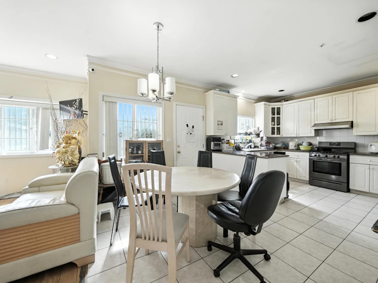2228 E 40th Avenue, Vancouver, BC, V5P 1J5 - 13
