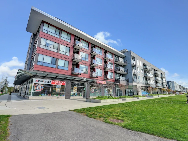 305-18811 72 Avenue, Surrey, BC, V4N 1M9