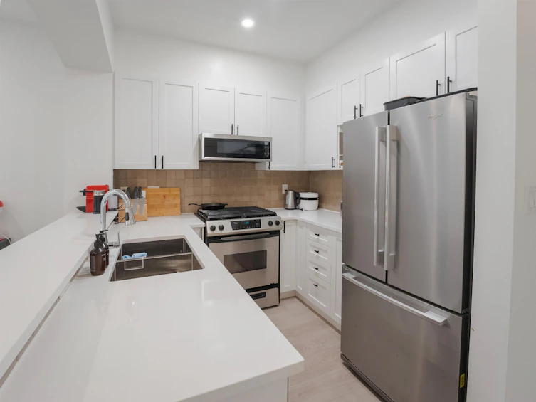 320-2280 Wesbrook Mall, Vancouver, BC, V6T 2K3 - 6