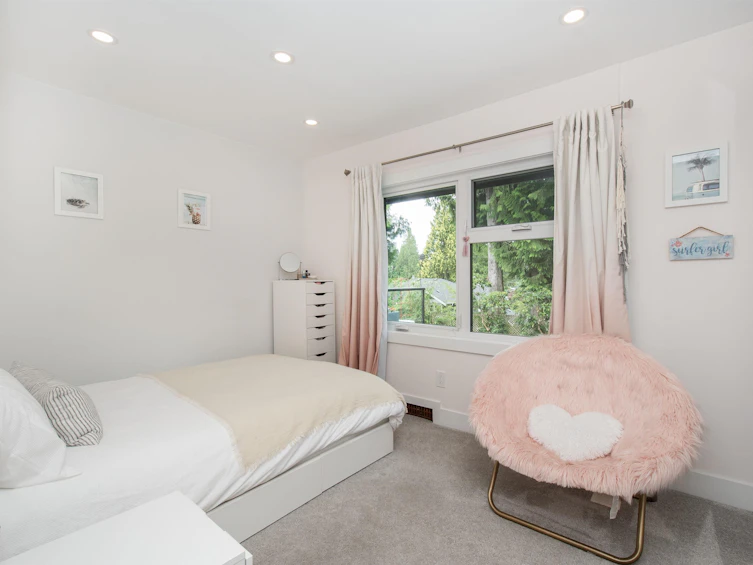 3855 Hillcrest Avenue, North Vancouver, BC, V7R 4B7 - 24