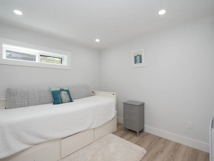 3855 Hillcrest Avenue, North Vancouver, BC, V7R 4B7 - 33
