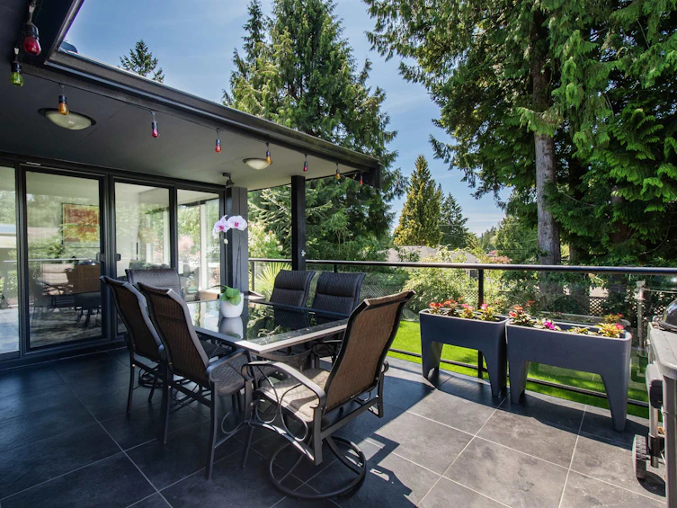 3855 Hillcrest Avenue, North Vancouver, BC, V7R 4B7 - 35
