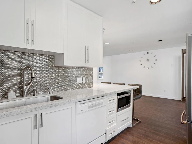 2748 E 23rd Avenue, Vancouver, BC, V5R 1A8 - 15