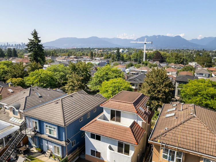 2748 E 23rd Avenue, Vancouver, BC, V5R 1A8 - 27