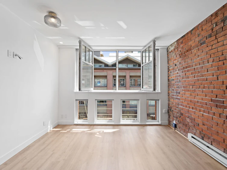 308-1072 Hamilton Street, Vancouver, BC, V6B 2R9 - 11