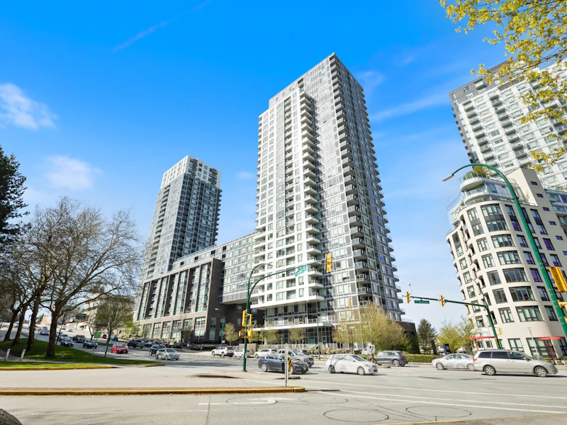 2106 - 5515 Boundary Road, Vancouver BC V5R 2P9