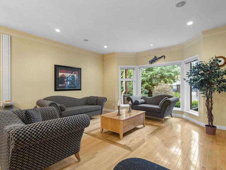 1110 Eighth Avenue, New Westminster, BC, V3M 2R6 - 5