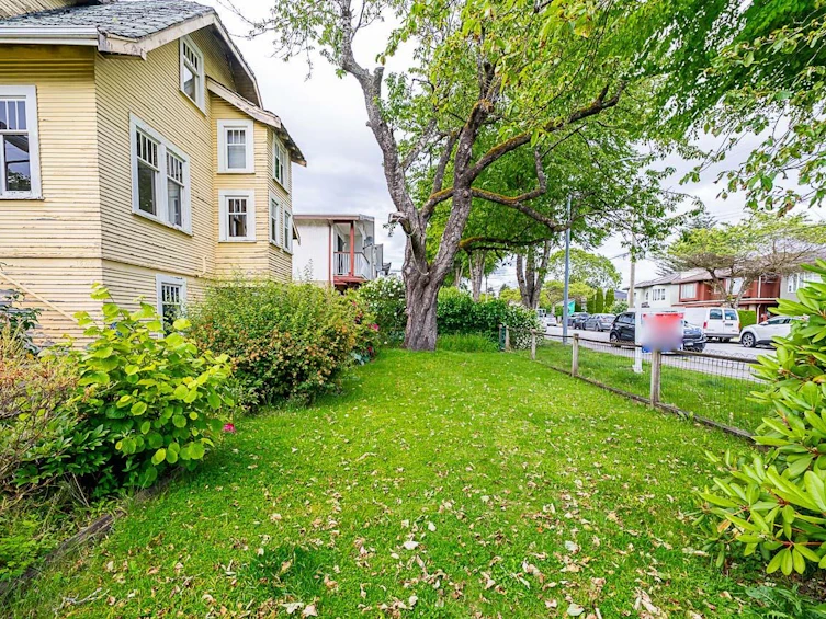 7386 Humphries Avenue, Burnaby, BC, V3N 3E5 - 6