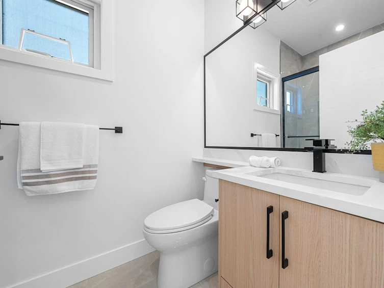 7588 2nd Street, Burnaby, BC, V3N 3R6 - 22