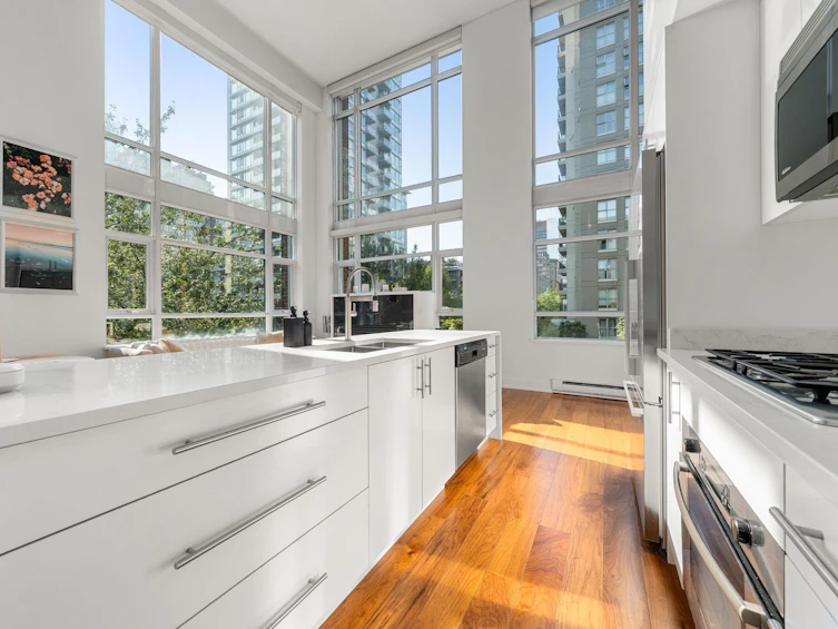 407-988 Richards Street, Vancouver, BC, V6B 8R2 - 17