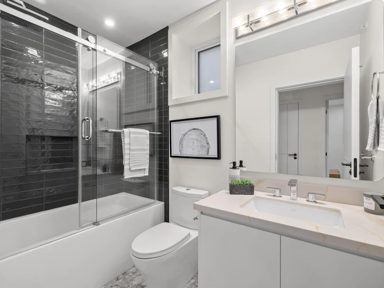 681 W 18th Avenue, Vancouver, BC, V5Z 1V9 - 19