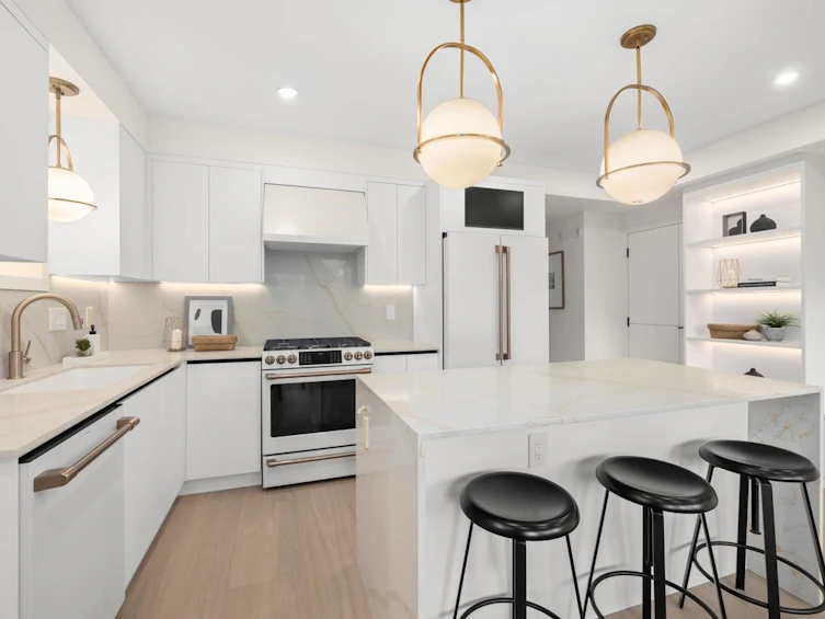 681 W 18th Avenue, Vancouver, BC, V5Z 1V9 - 8