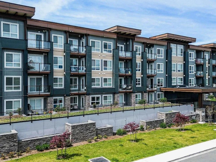 209-9450 Robson Street, Chilliwack, BC, V2P 0L7 - 2