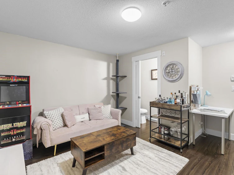16-838 Royal Avenue, New Westminster, BC, V3M 1J9 - 11