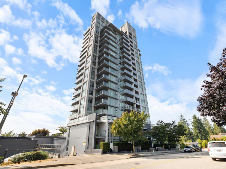 305-958 Ridgeway Avenue, Coquitlam, BC, V3K 0C5 - 2
