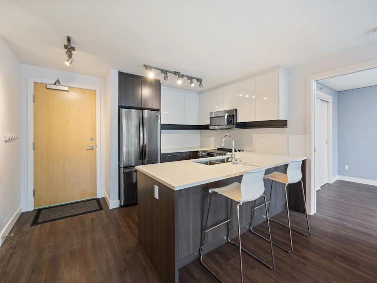 305-958 Ridgeway Avenue, Coquitlam, BC, V3K 0C5 - 9