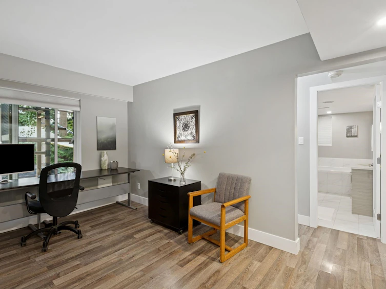 1433 Mcnair Drive, North Vancouver, BC, V7K 1X4 - 17