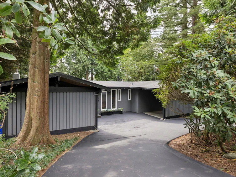 1433 Mcnair Drive, North Vancouver, BC, V7K 1X4 - 38